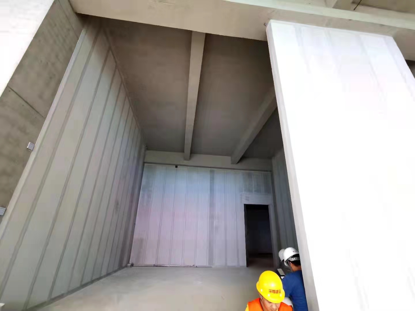 alc輕質(zhì)隔墻板在安裝過程中注意的4點(diǎn)事項