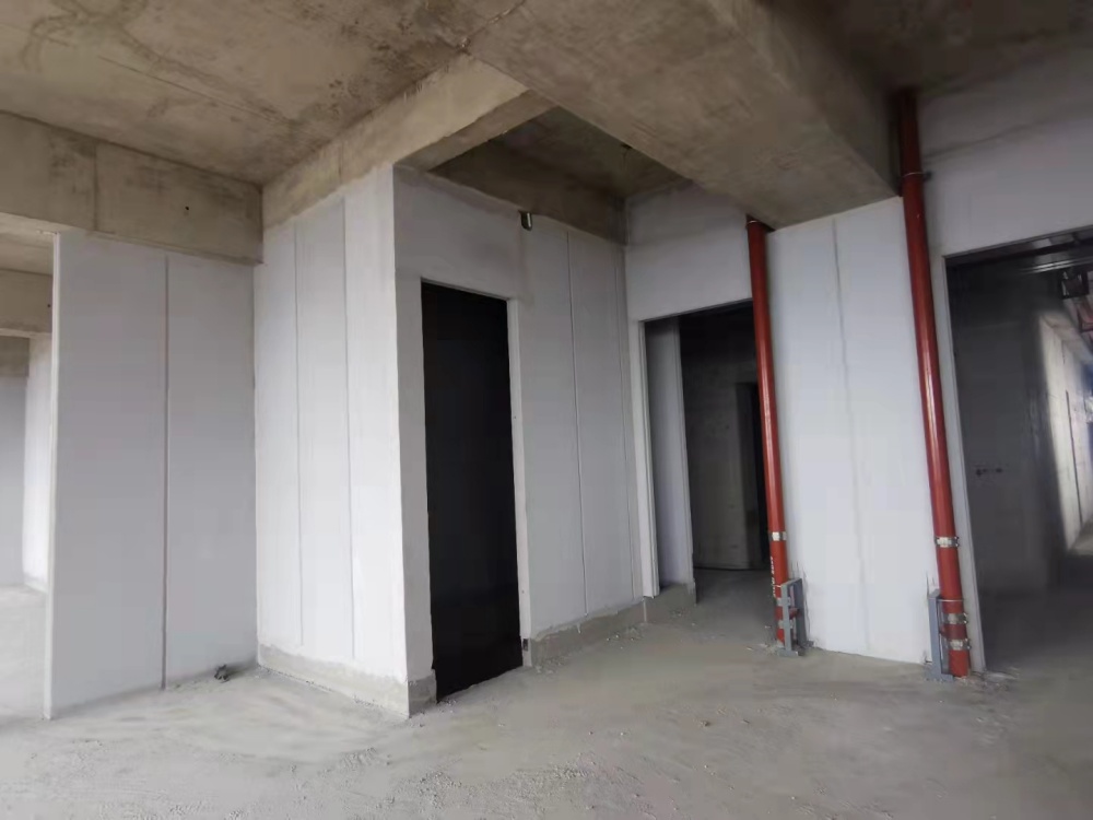 alc隔墻板是否容易進(jìn)行切割和定制？